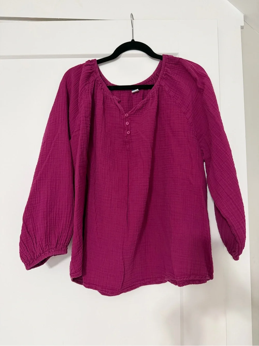 Old Navy Magenta Textured Peasant Blouse